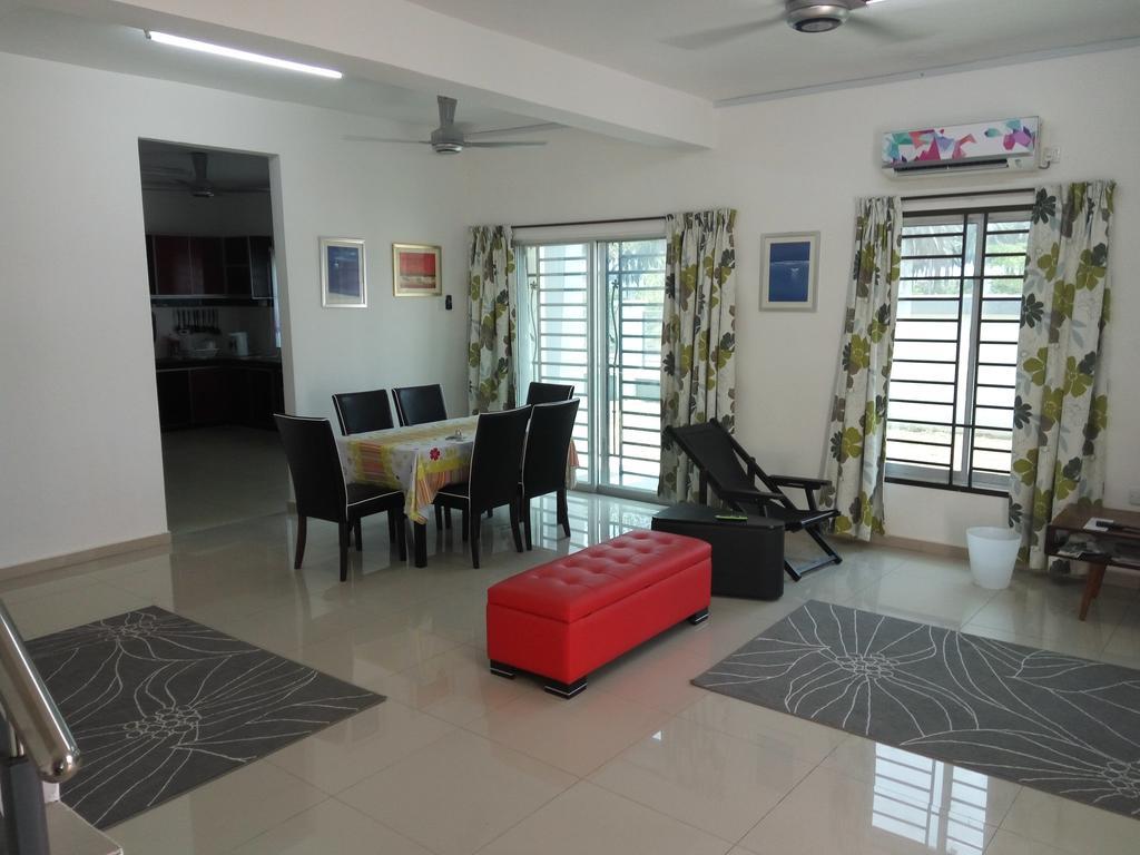 Impianacasa Kluang Homestay Εξωτερικό φωτογραφία