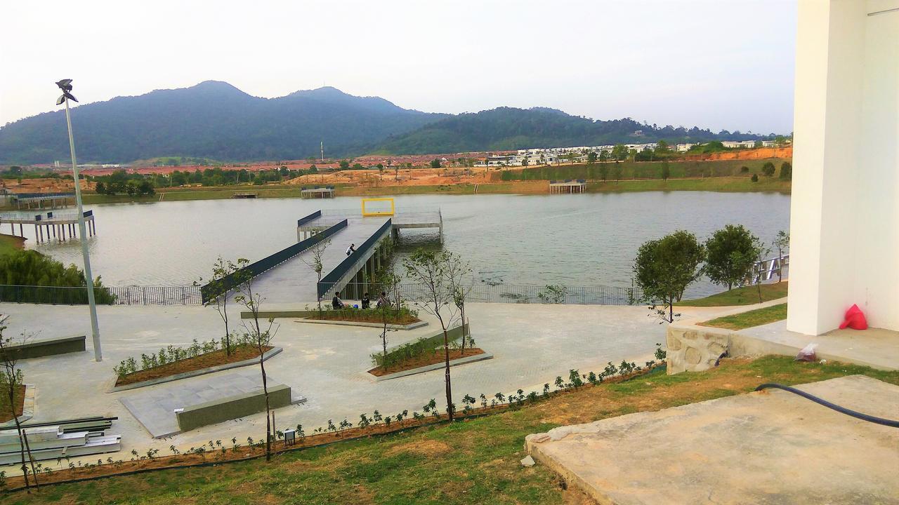 Impianacasa Kluang Homestay Εξωτερικό φωτογραφία