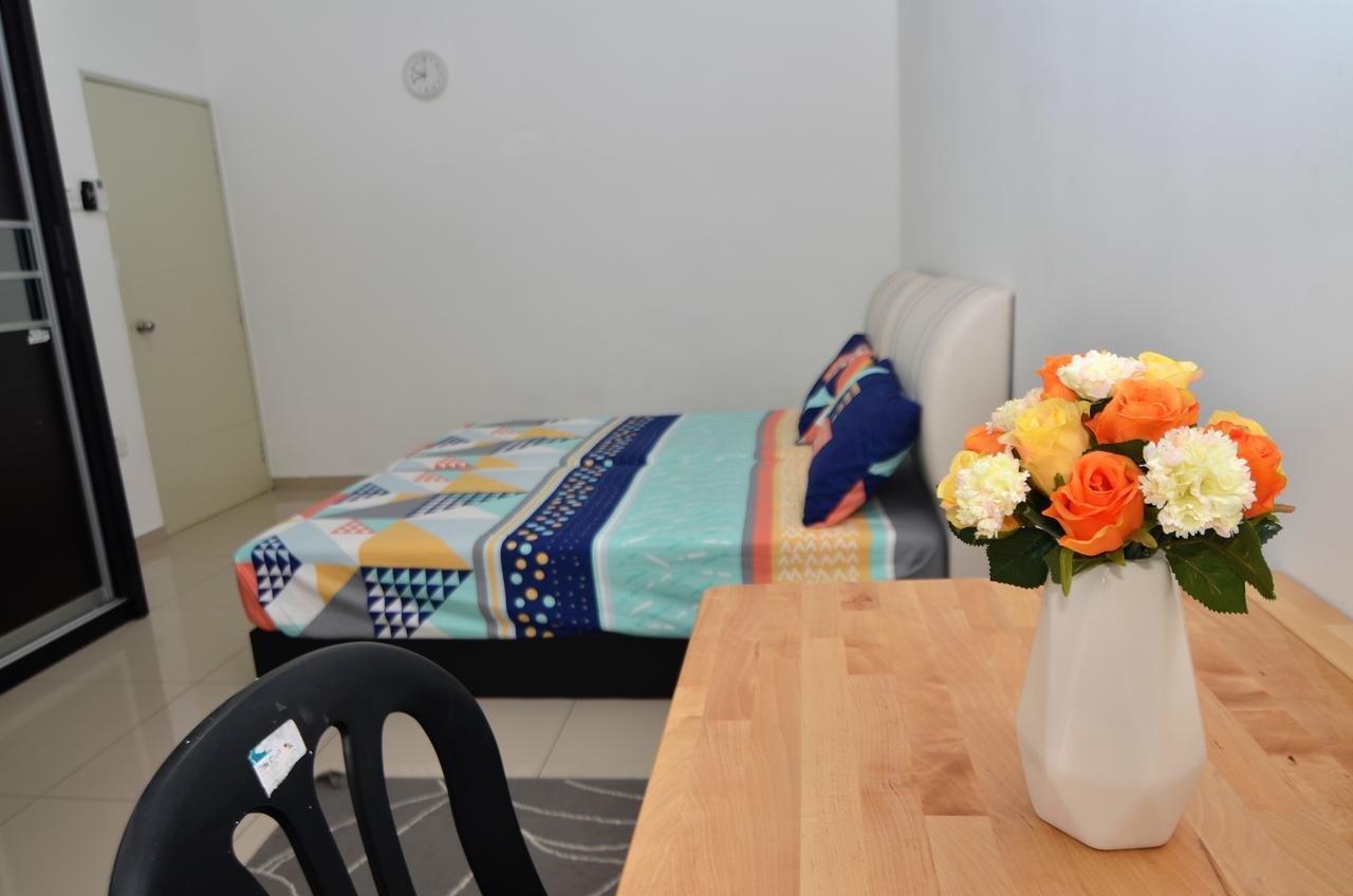 Impianacasa Kluang Homestay Εξωτερικό φωτογραφία