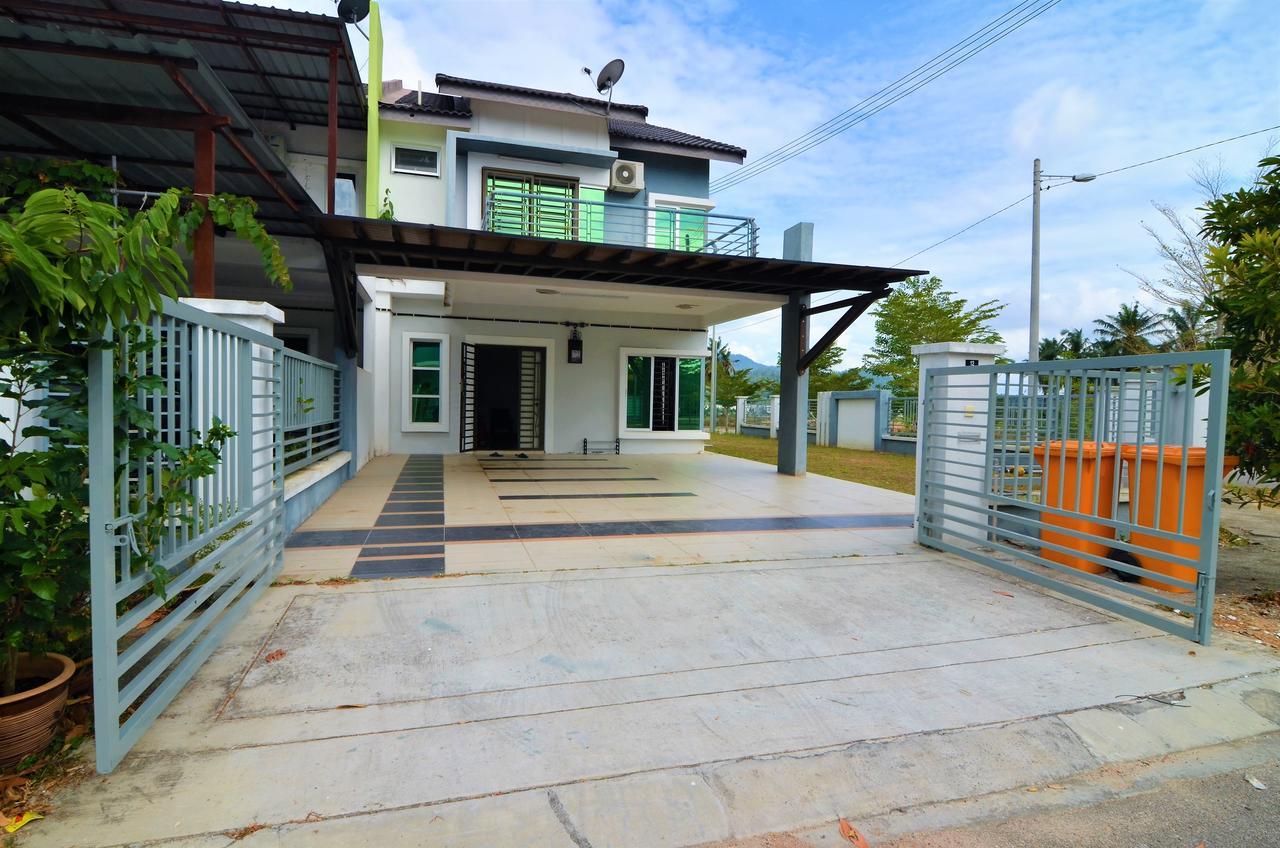Impianacasa Kluang Homestay Εξωτερικό φωτογραφία